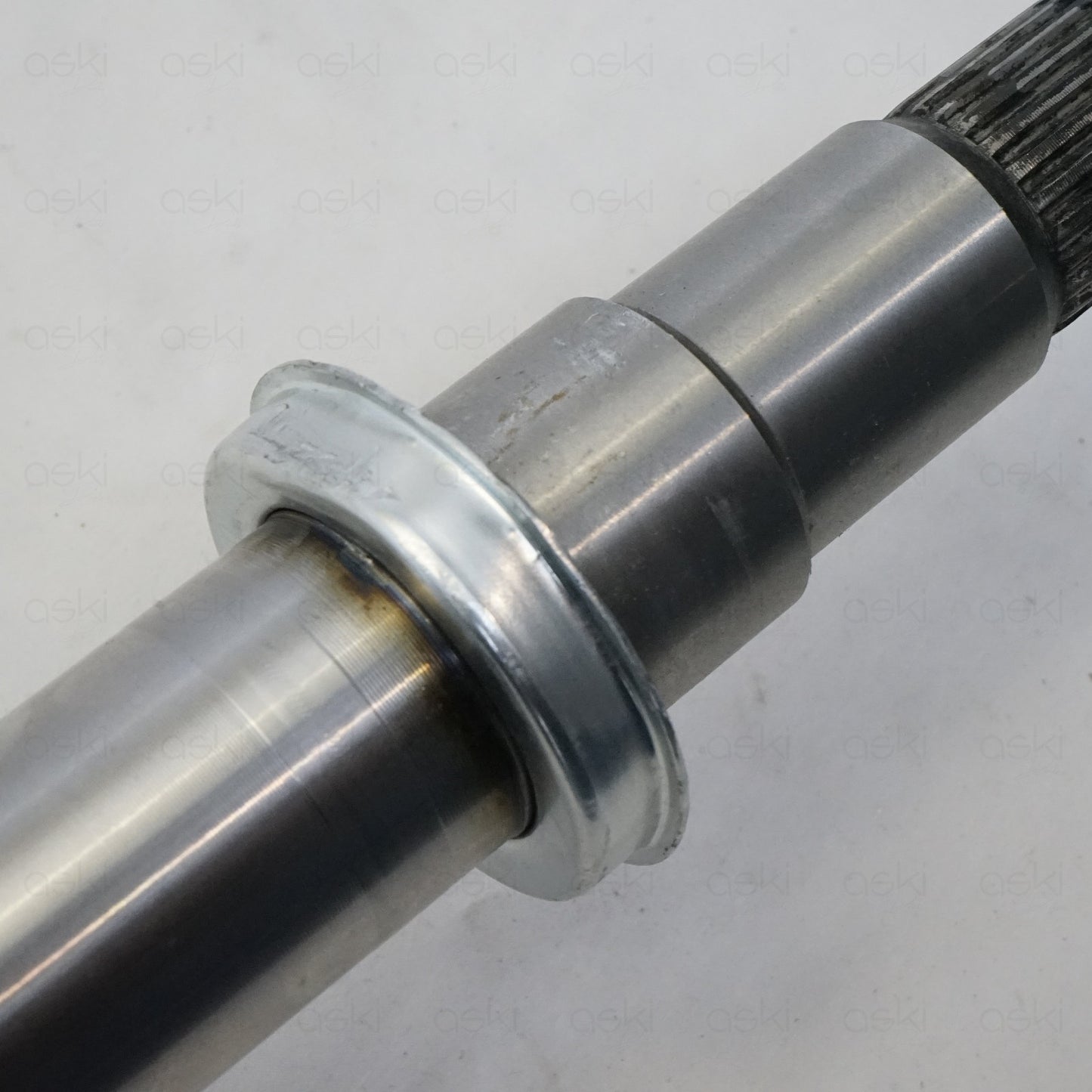TRQ Front Right CV Axle Shaft Passenger for 2014-19 Toyota Highlander Hybrid AWD