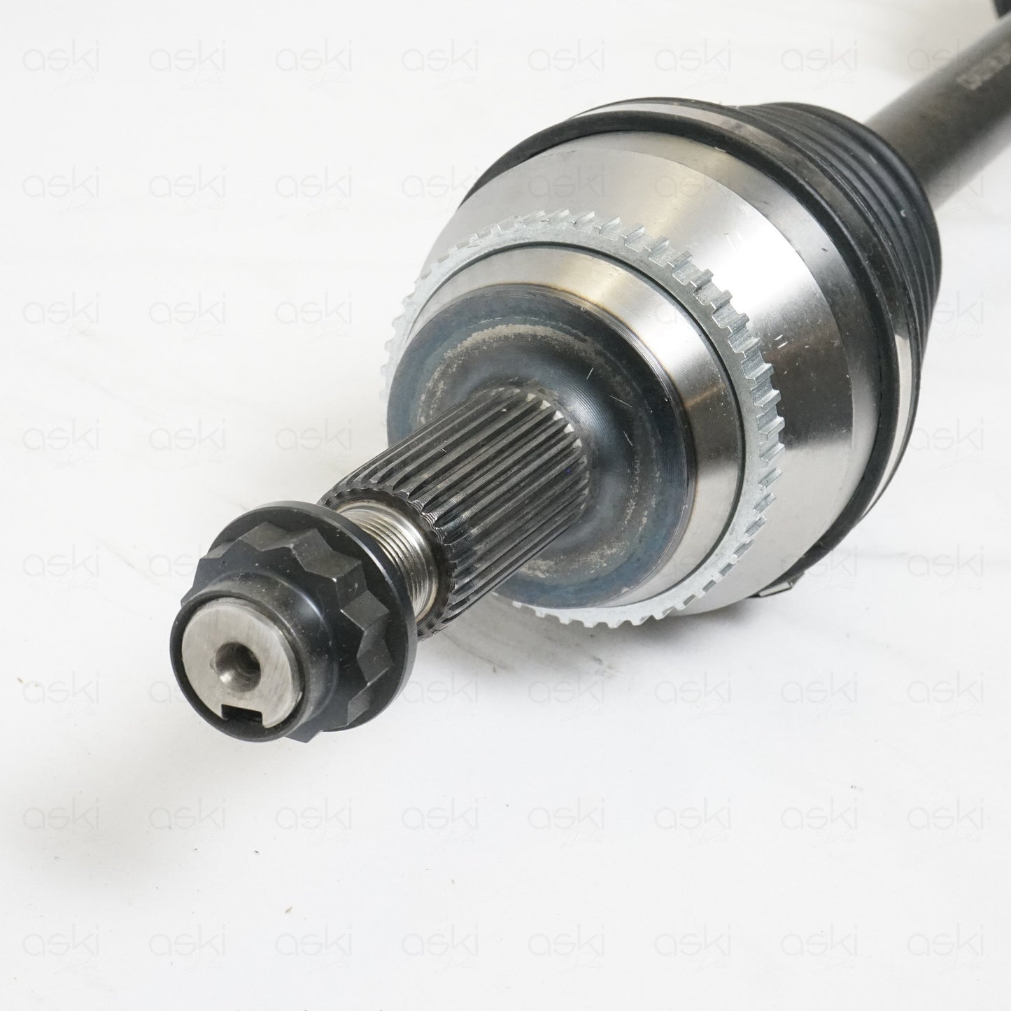 TRQ Front Right CV Axle Shaft Passenger for 2014-19 Toyota Highlander Hybrid AWD