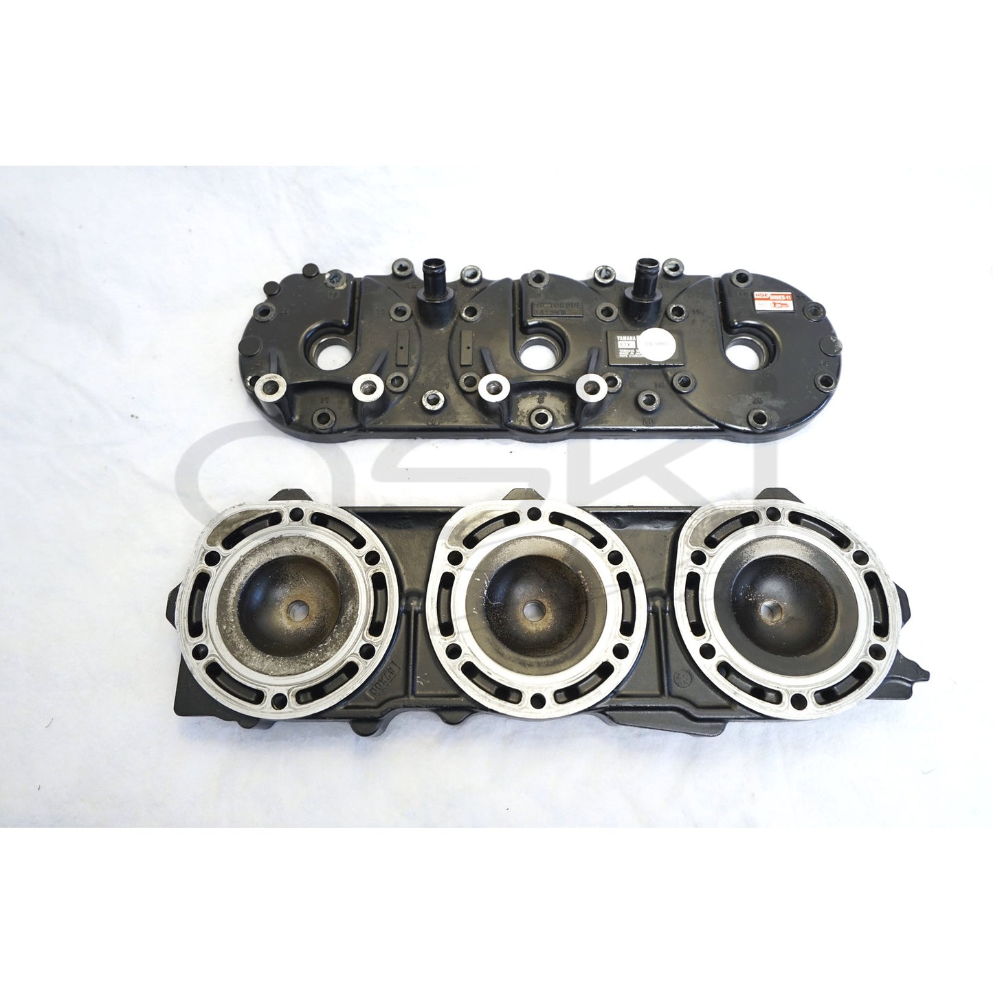amaha WaveRunner XLT1200 GP1200R 1200 Cylinder Head + Cover 67X-11111 66V-11191