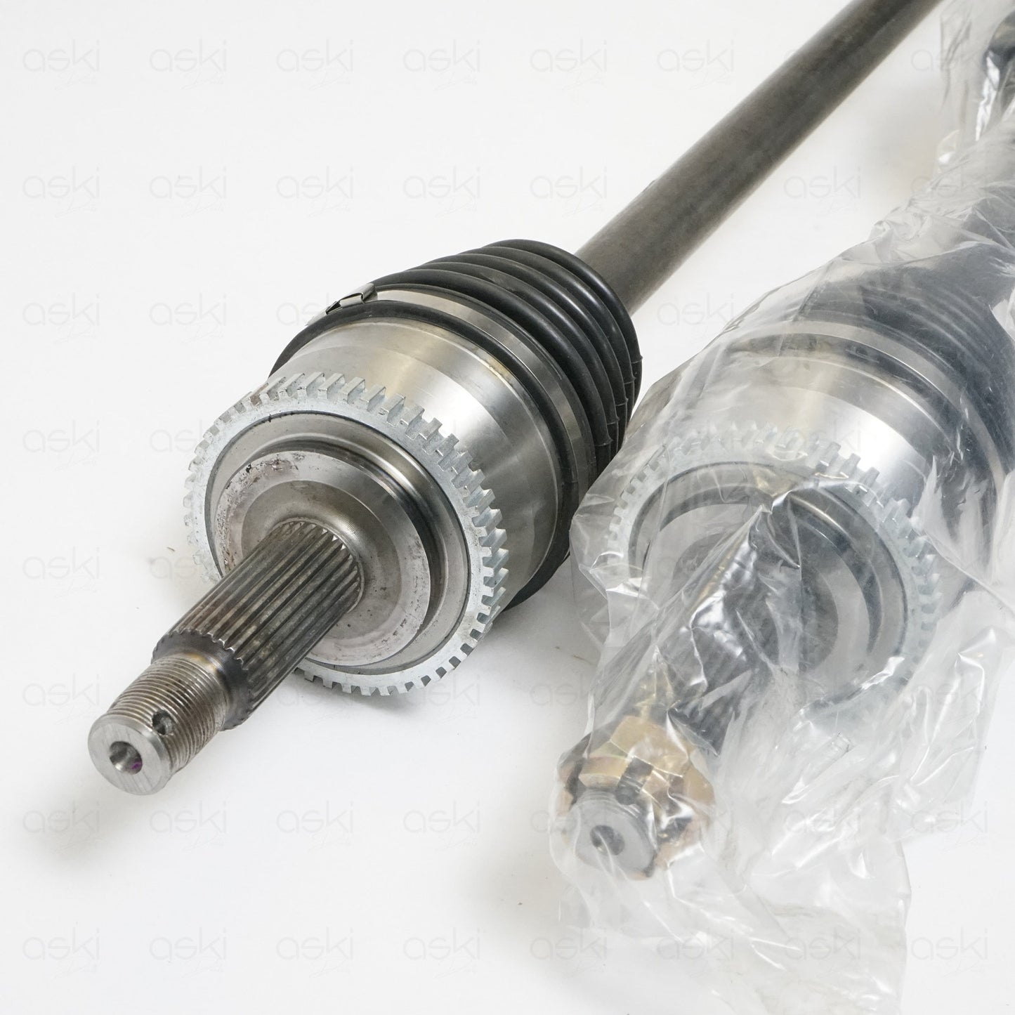 TRQ CV Axle Set L R for 11-15 Hyundai Sonata Hybrid 11-16 Kia Optima Hybrid