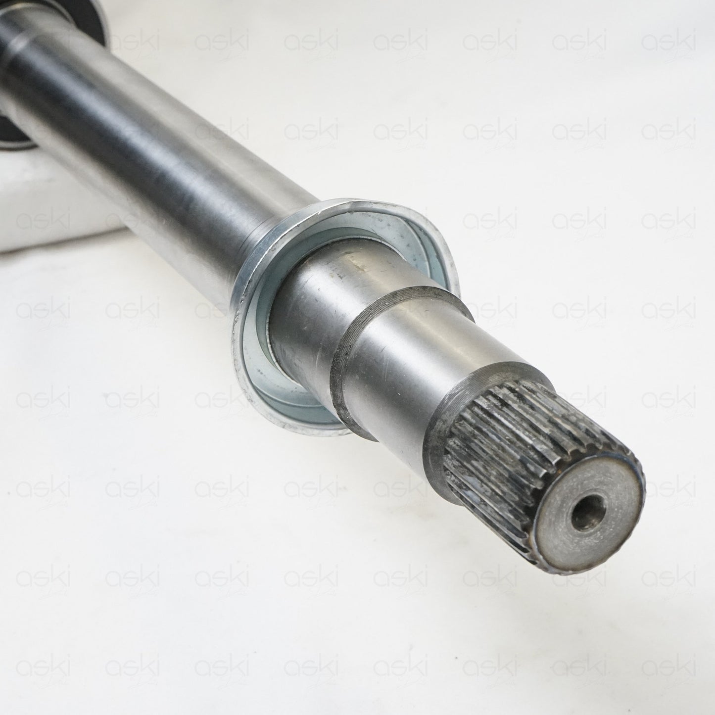 TRQ Front Right CV Axle Shaft Passenger for 2014-19 Toyota Highlander Hybrid AWD